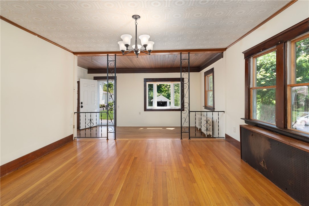 17 Spring Avenue Barrington, RI 02806 - Photo 12 of 38