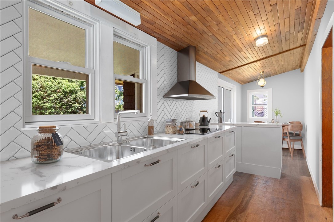 17 Spring Avenue Barrington, RI 02806 - Photo 16 of 38 Virtual Renovation