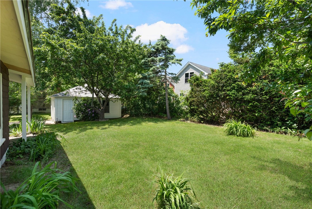 17 Spring Avenue Barrington, RI 02806 - Photo 30 of 38