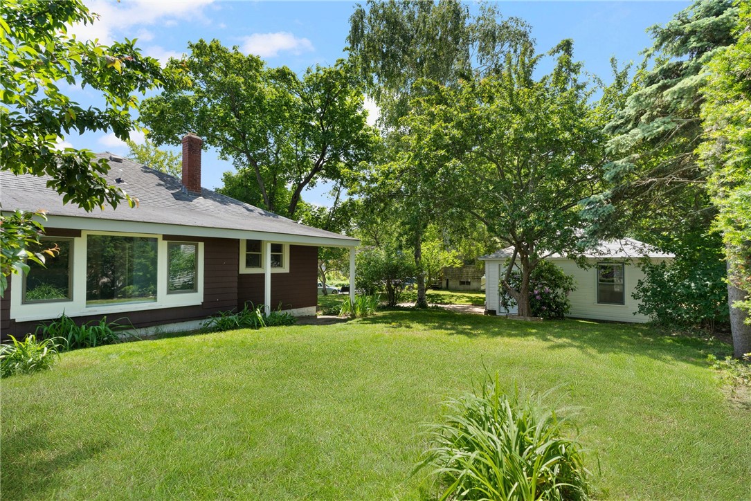 17 Spring Avenue Barrington, RI 02806 - Photo 36 of 38