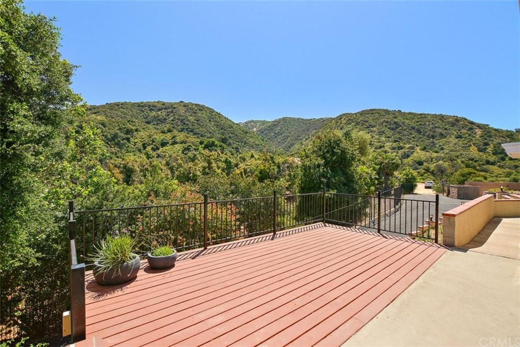 4364 Crown Ranch Road Corona, CA 92881 - Photo 43 of 47