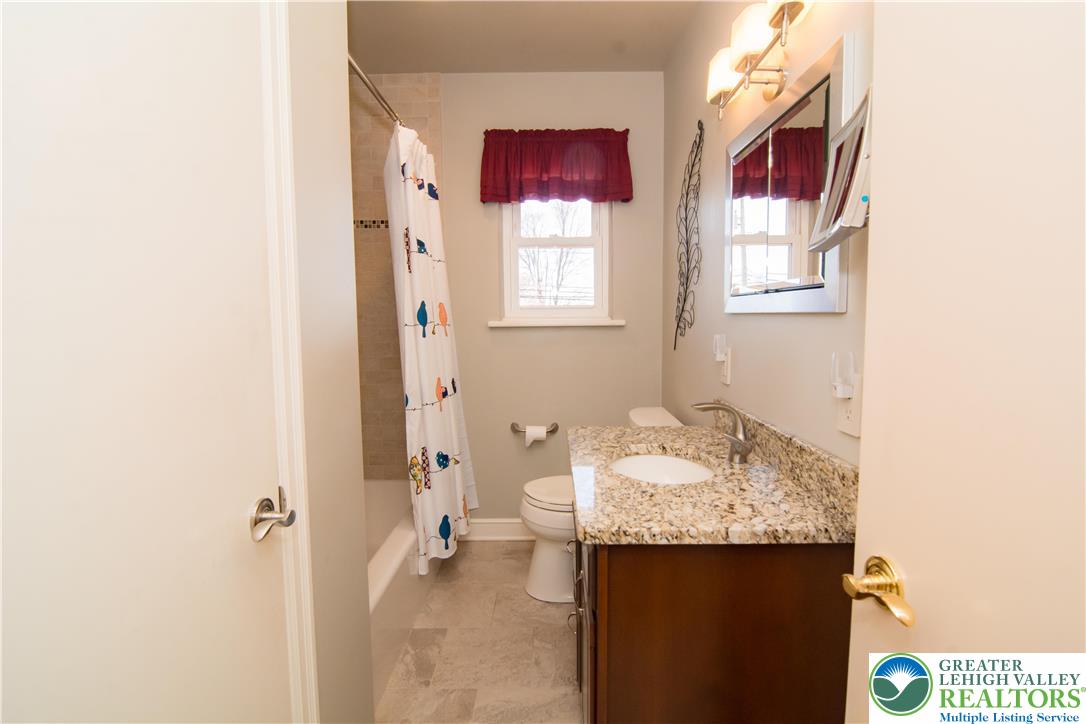 3316 Edinburgh Road Allentown, PA 18104 - Photo 23 of 35 Gallery Image 23