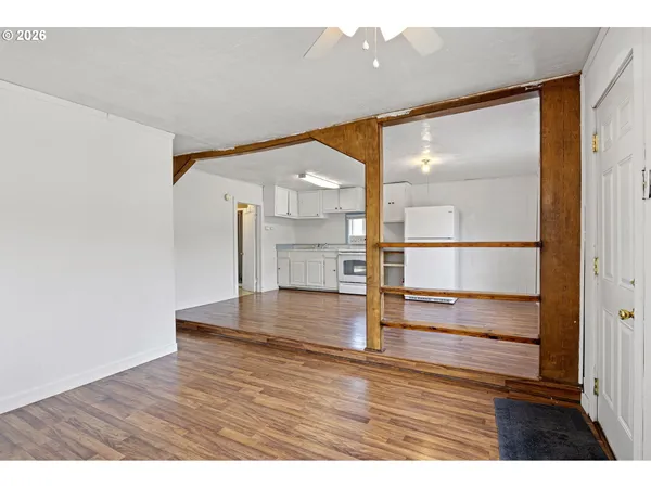 $215,000 | 215 2nd Avenue, Riddle, OR 97469