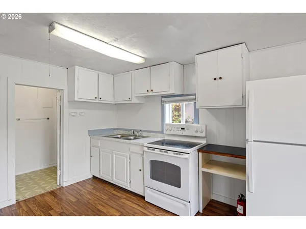 $215,000 | 215 2nd Avenue, Riddle, OR 97469