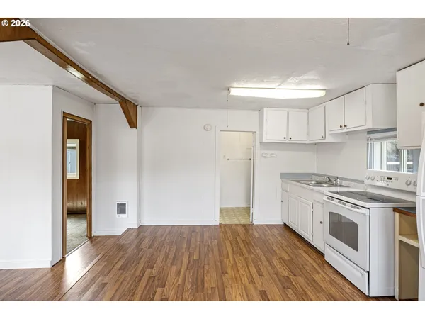 $215,000 | 215 2nd Avenue, Riddle, OR 97469