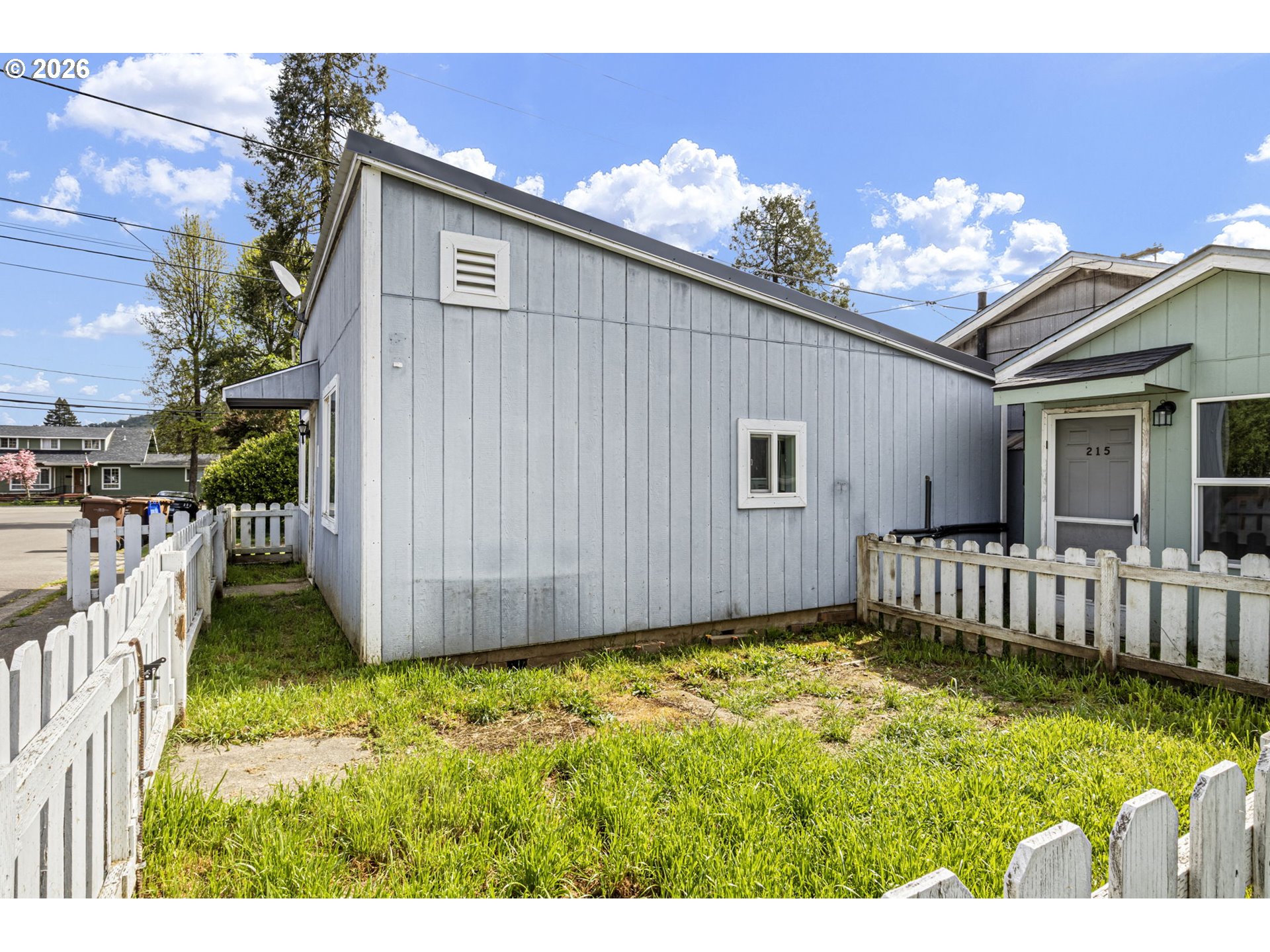 215 2nd Avenue Riddle, OR 97469 - Photo 27 of 46