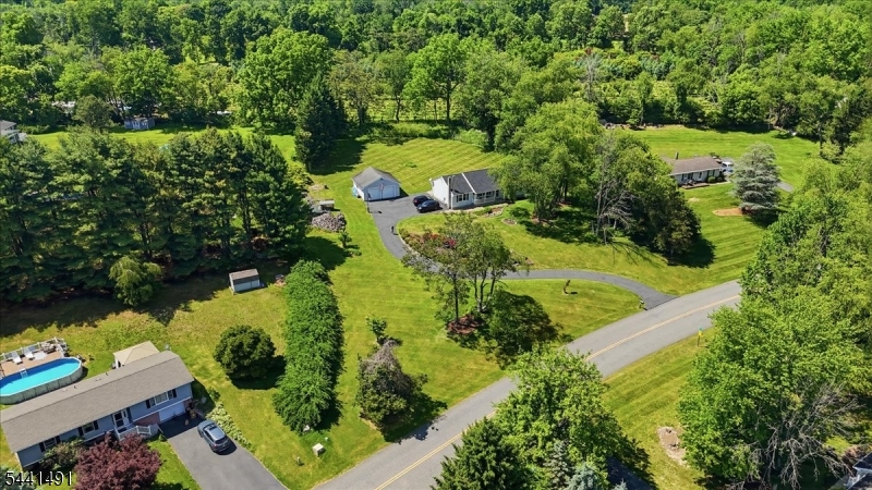 3 Countryside Road Columbia, NJ 07832 - Photo 15 of 42