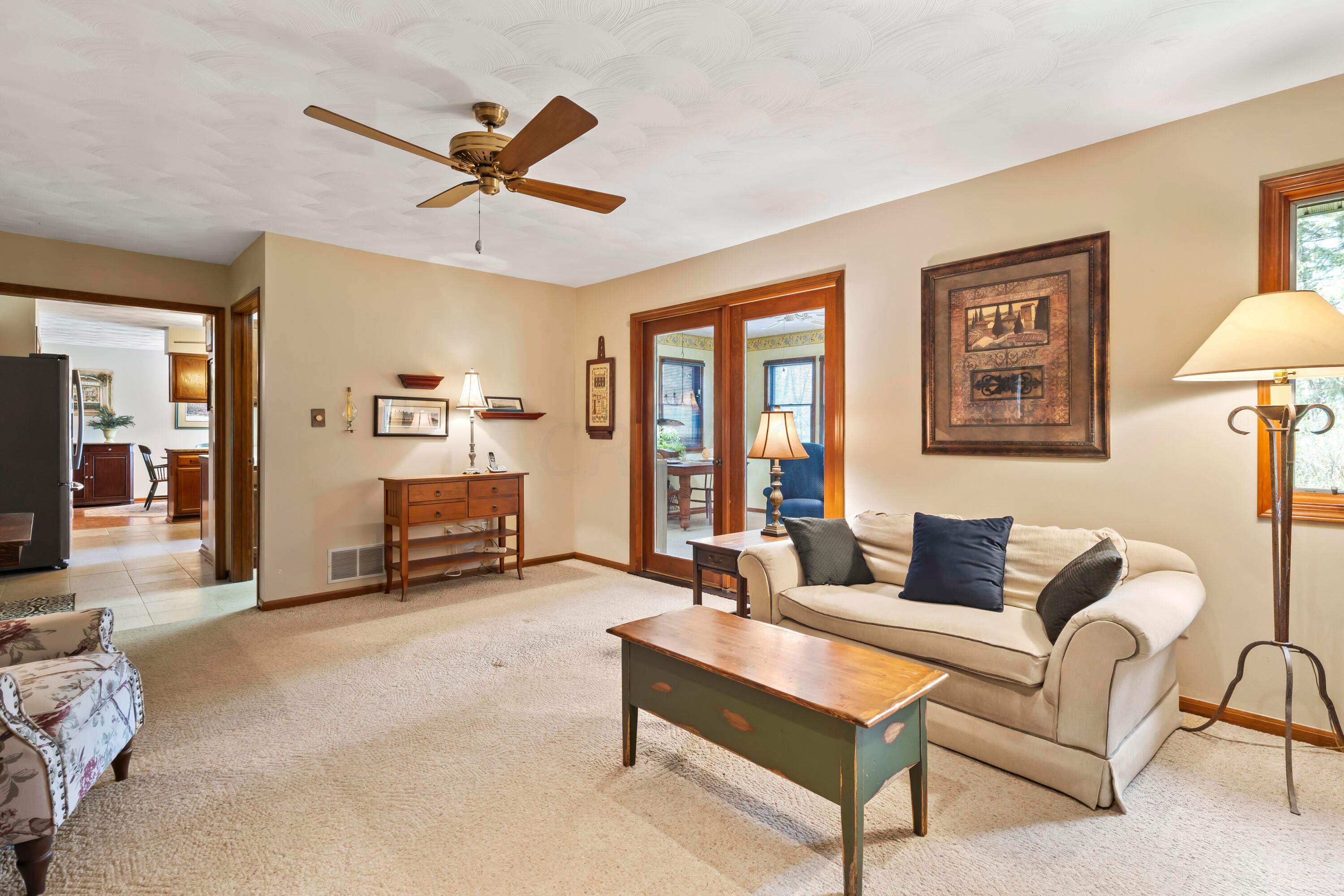 955 North Old State Road Delaware, OH 43015 - Photo 17 of 73 Family Room