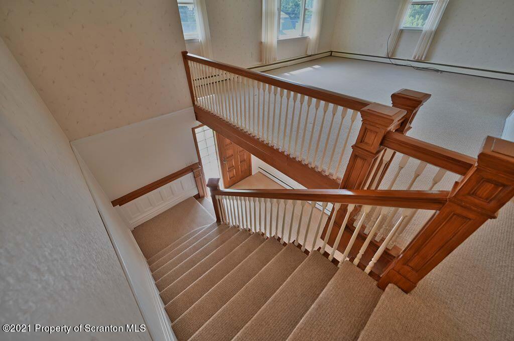121 Newton Road Scranton, PA 18504 - Photo 8 of 59 Gallery Image 8