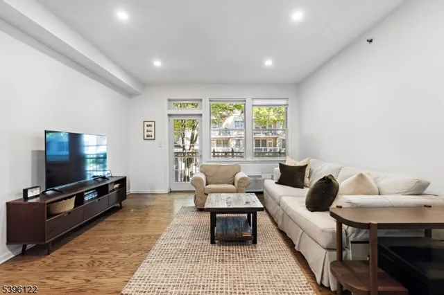 $320,000 | 4 Constellation Place, Unit 101, Jersey City, NJ 07305