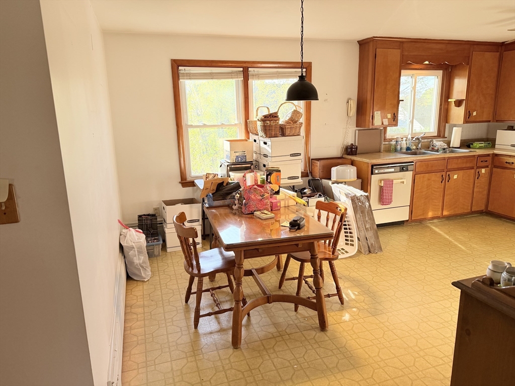 18 Cabot Road Lawrence, MA 01843 - Photo 12 of 40