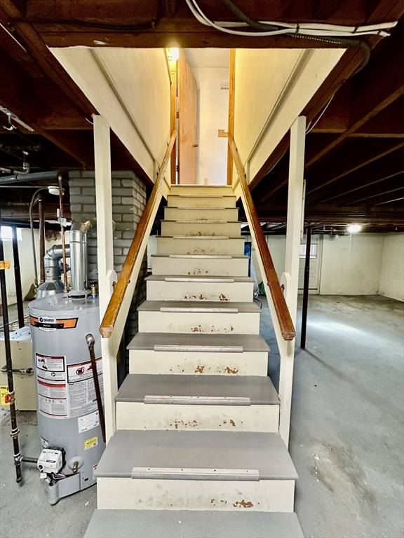 18 Cabot Road Lawrence, MA 01843 - Photo 33 of 40