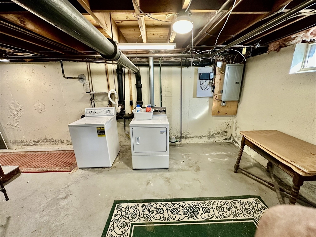 18 Cabot Road Lawrence, MA 01843 - Photo 36 of 40