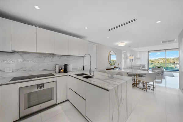 $17,900 | 10201 Collins Avenue, Unit 305, Bal Harbour, FL 33154