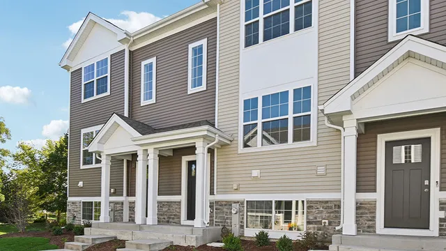 $317,990 | 863 Briar Gln Court, Hampshire, IL 60140