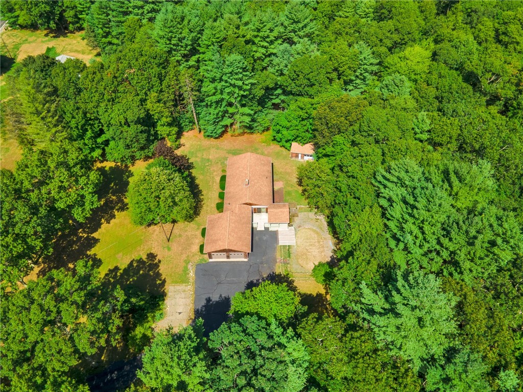 749 E Road Scituate, RI 02857 - Photo 8 of 50