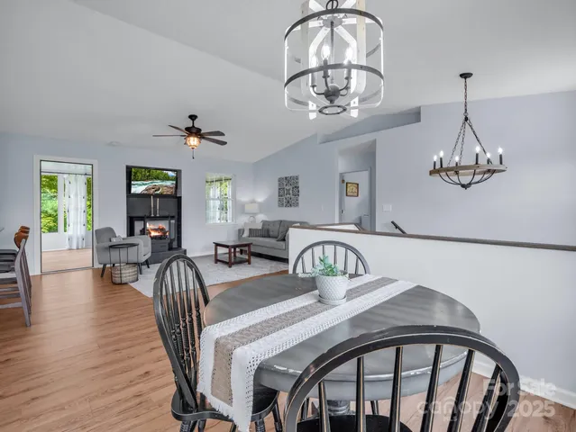 $600,000 | 198 Sugarbush Point, Lake Lure, NC 28746