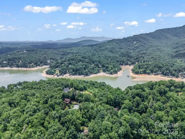 $600,000 | 198 Sugarbush Point, Lake Lure, NC 28746