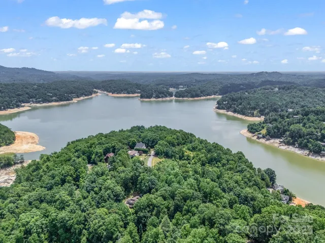 $600,000 | 198 Sugarbush Point, Lake Lure, NC 28746