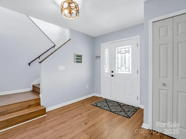 $600,000 | 198 Sugarbush Point, Lake Lure, NC 28746