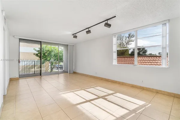 $2,100 | 8302 Northwest 24th Street, Unit 8302, Coral Springs, FL 33065