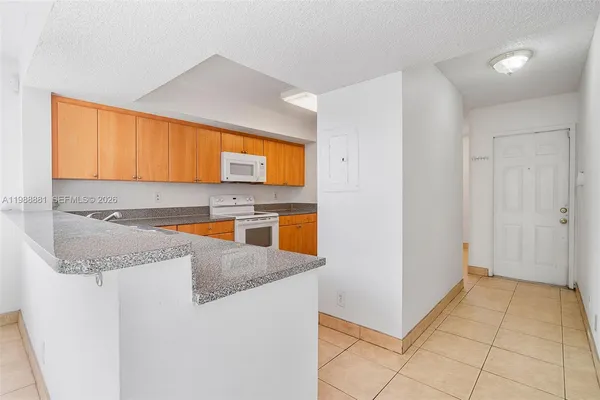 $2,100 | 8302 Northwest 24th Street, Unit 8302, Coral Springs, FL 33065