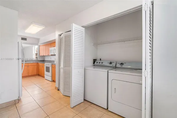 $2,100 | 8302 Northwest 24th Street, Unit 8302, Coral Springs, FL 33065