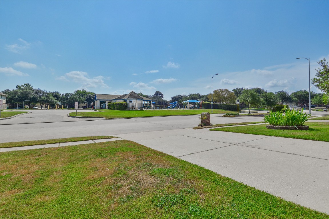 18411 Atasca Wds Trace Humble, TX 77346 - Photo 4 of 44