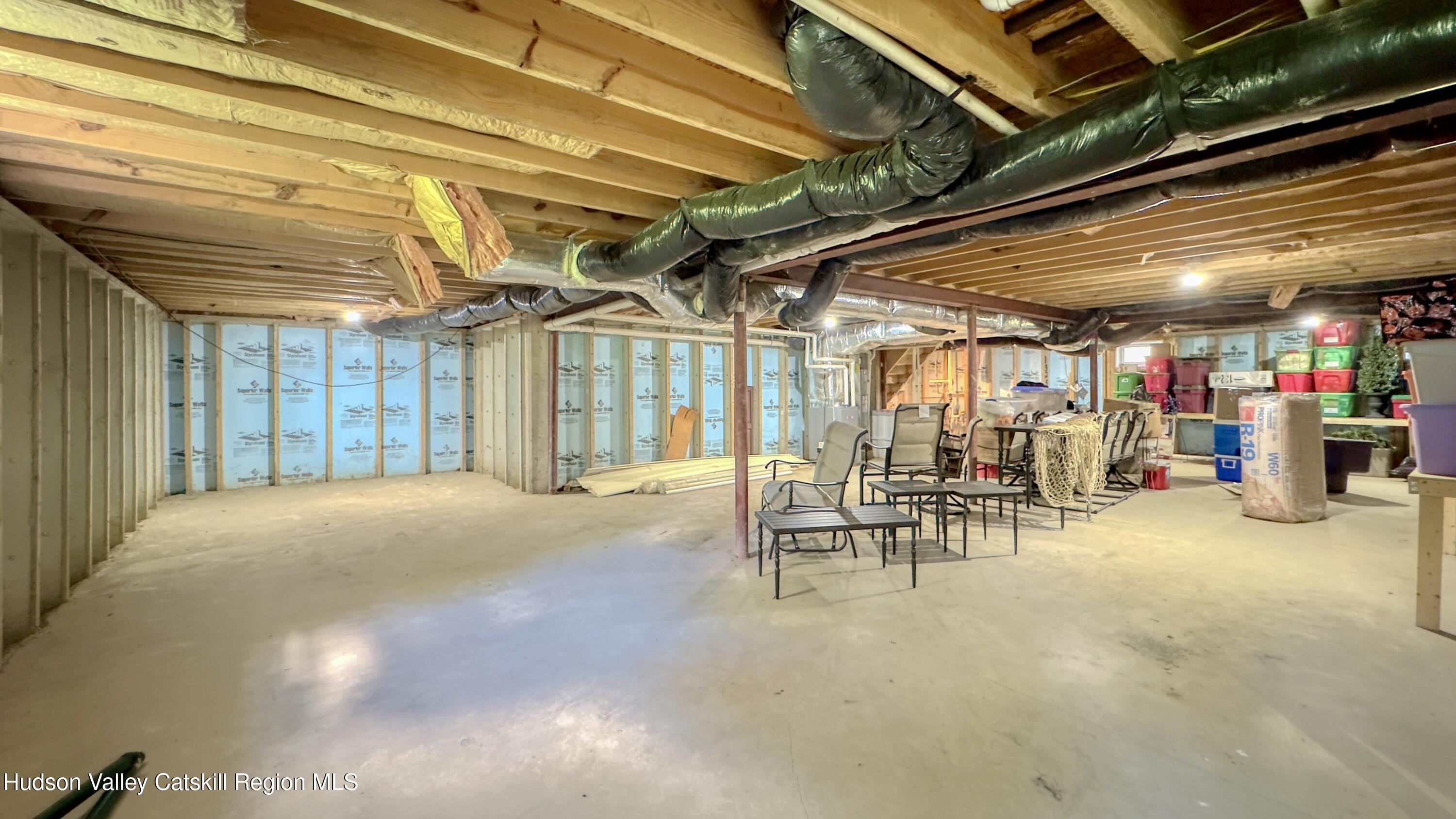 996 Sleepy Hollow Road Athens, NY 12015 - Photo 27 of 32 a view of a garage with table and chairs