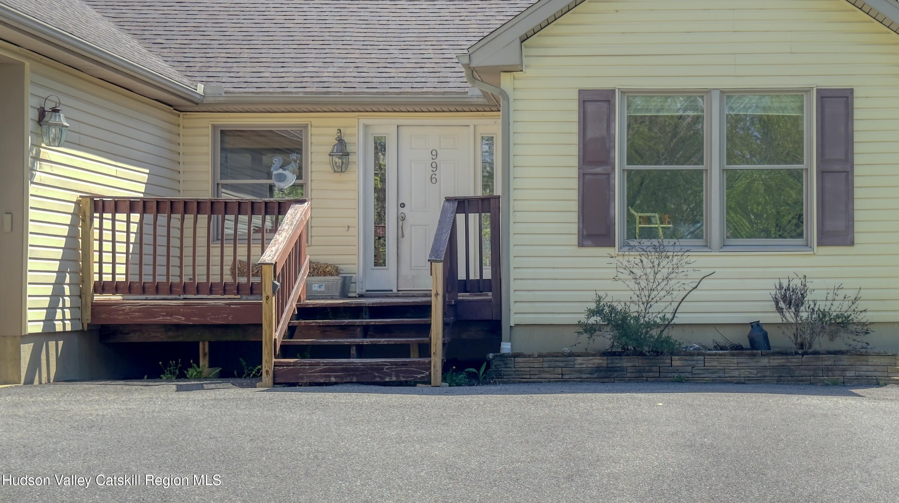 996 Sleepy Hollow Road Athens, NY 12015 - Photo 4 of 32 a view of front door of house