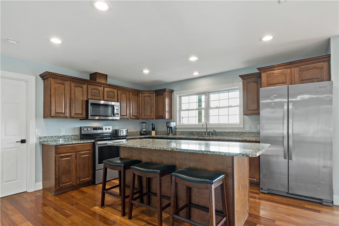 11 Defelice Road Narragansett, RI 02882 - Photo 11 of 46