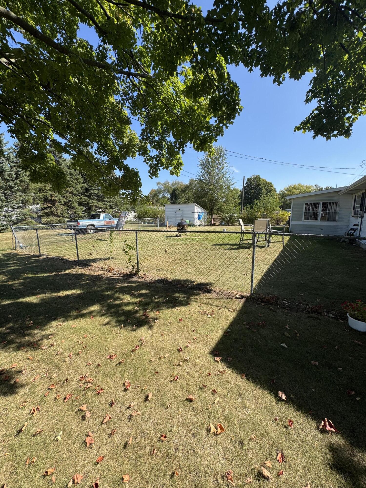 815 Swartz Street Three Rivers, MI 49093 - Photo 3 of 17 IMG_6611