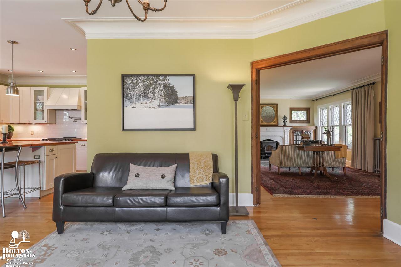 898 Westchester Road Grosse Pointe Park, MI 48230 - Photo 14 of 57