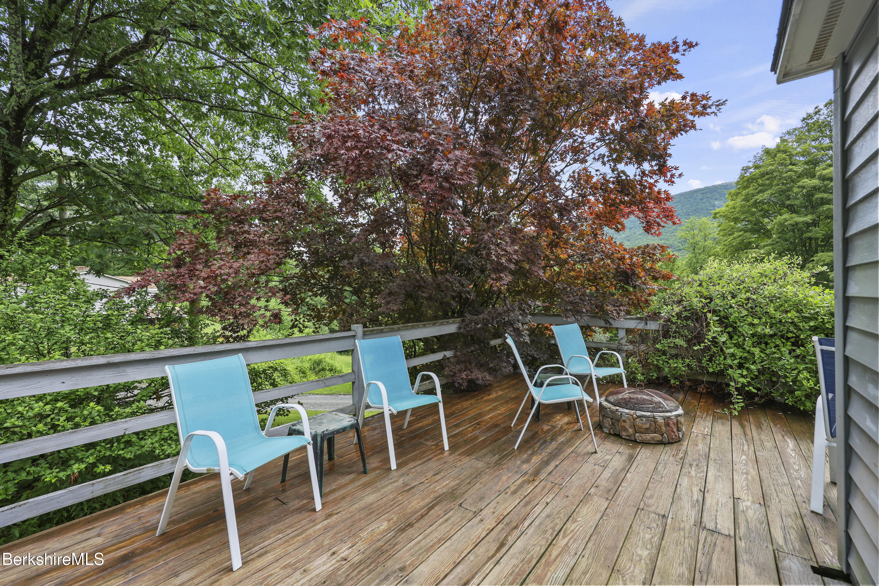 2519 Hancock Road Hancock, MA 01267 - Photo 26 of 40 Deck