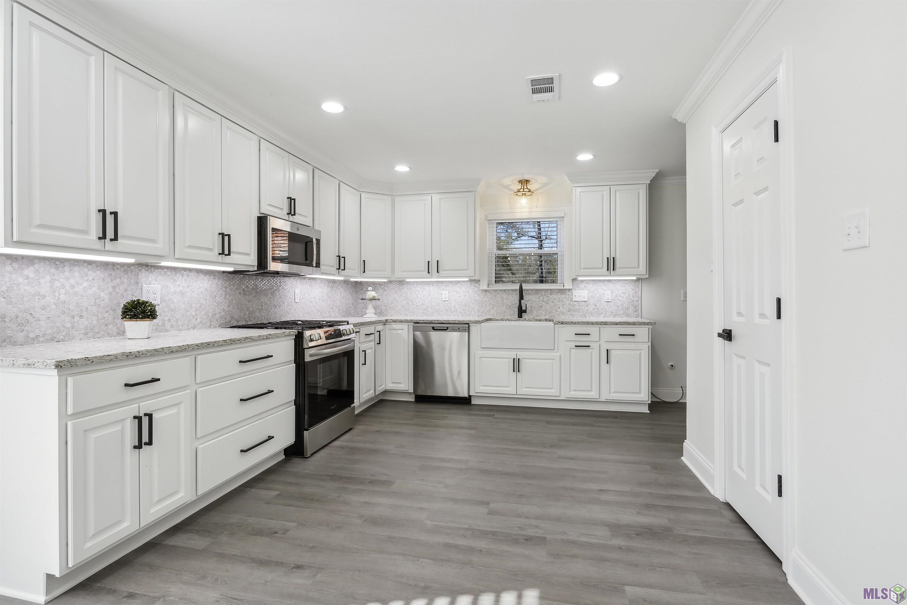 7516 Prairie Drive Central, LA 70739 - Photo 3 of 23