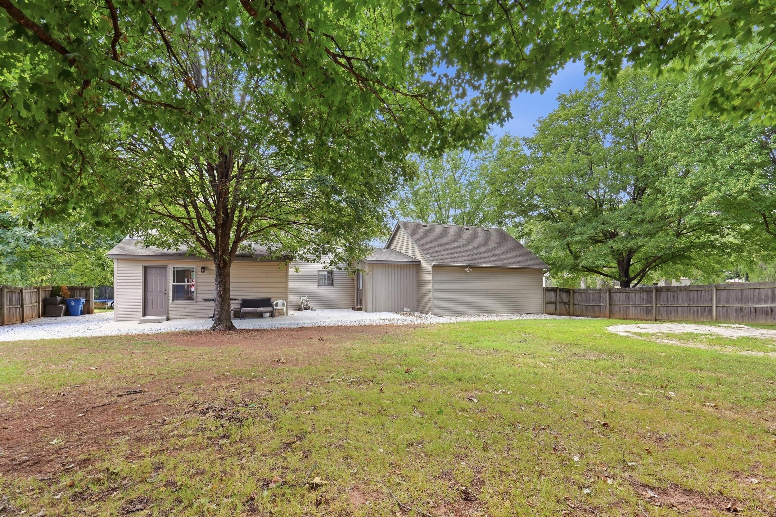 3694 North Monarch Avenue Springfield, MO 65803 - Photo 29 of 36 29_dsc03415