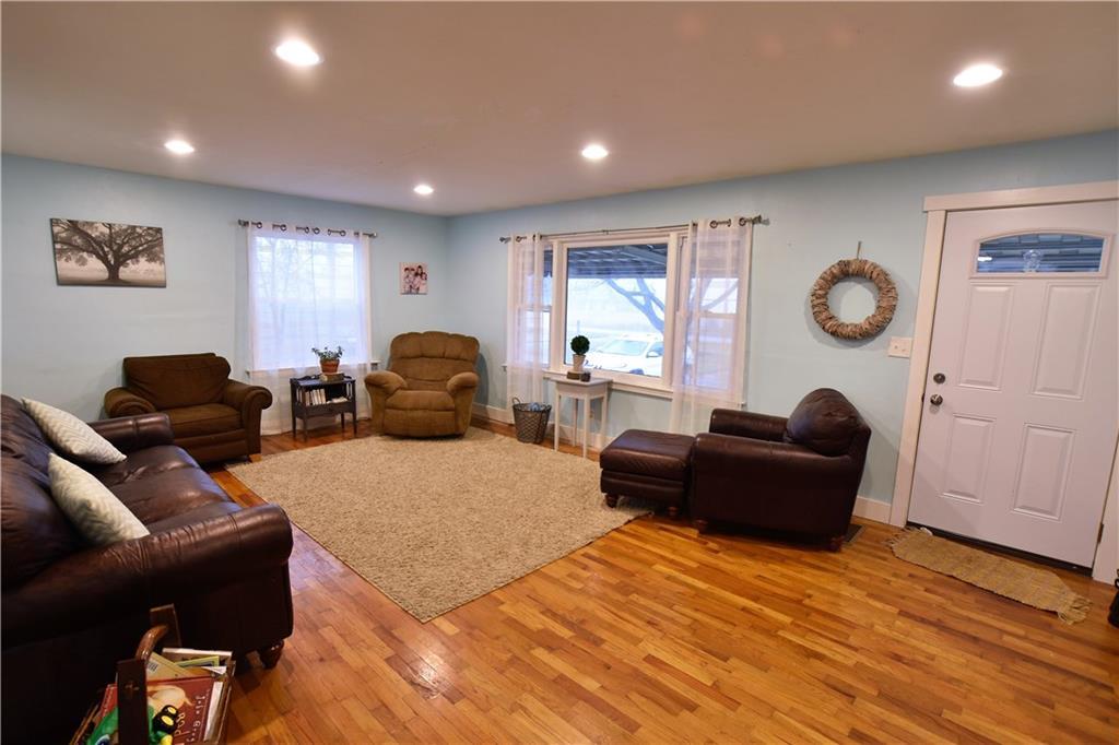 8411 Walnut Grove-Clark County Road Troy, OH 45373 - Photo 6 of 32