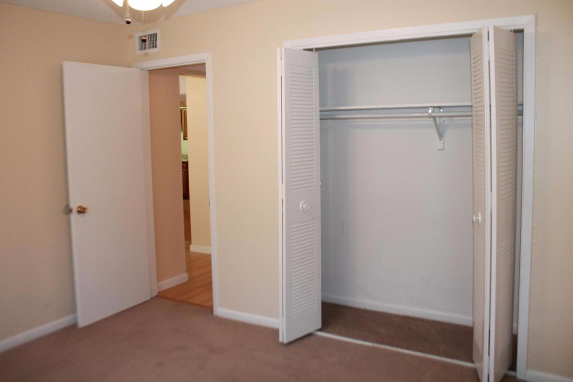609 Colonial Drive, Unit 2 Fort Walton Beach, FL 32547 - Photo 7 of 17 a view of an empty room