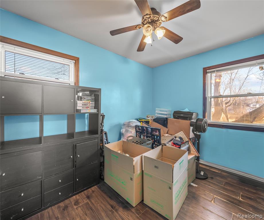 10225 Quirk Road Belleville, MI 48111 - Photo 18 of 66 Gallery Image 18