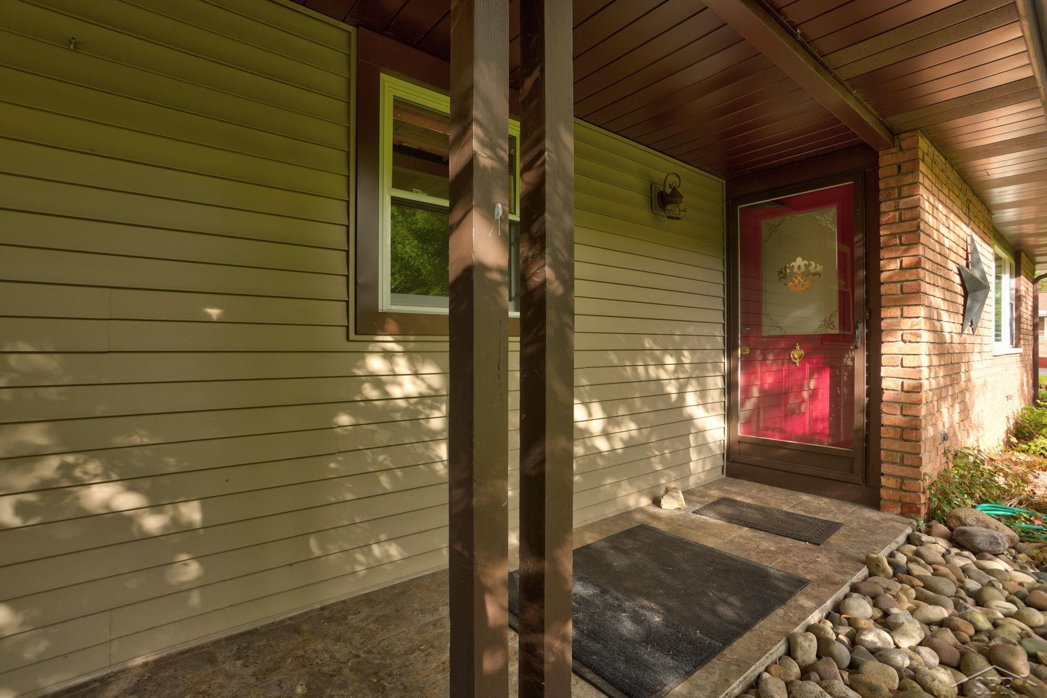 7830 Moorish Road Bridgeport, MI 48722 - Photo 6 of 45 50122666-5.JPG