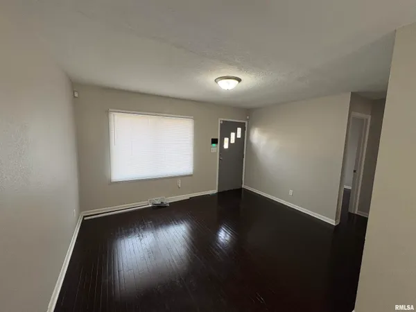 $1,499 | 2324 West Gilbert Avenue, Peoria, IL 61604