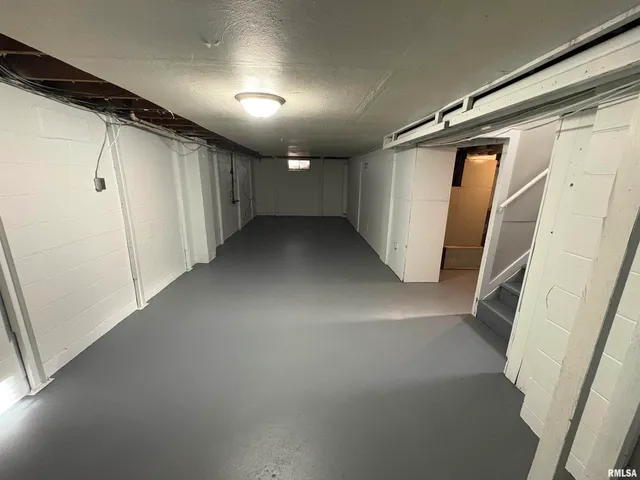 $1,499 | 2324 West Gilbert Avenue, Peoria, IL 61604