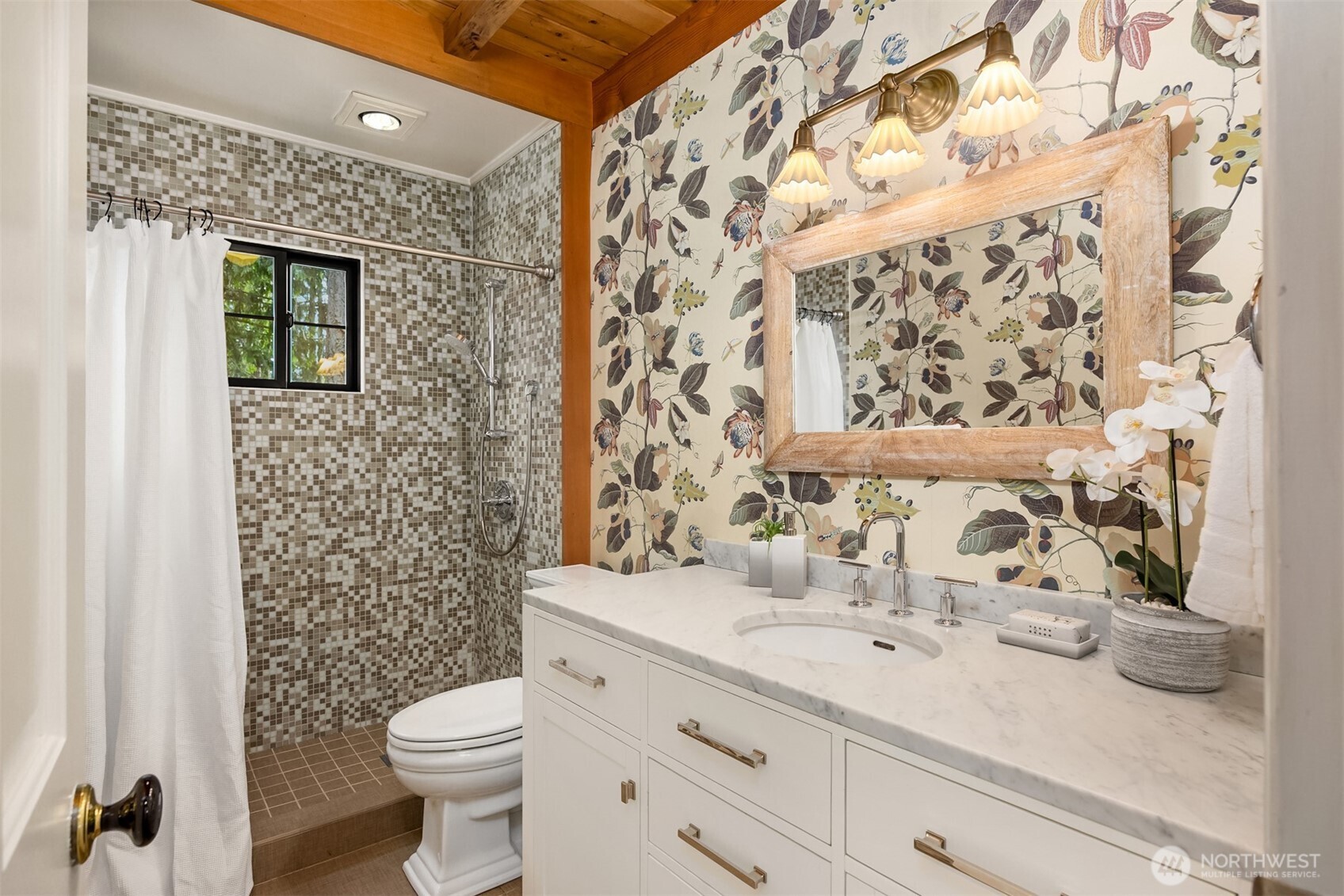15451 Harvey Road Northeast Bainbridge Island, WA 98110 - Photo 18 of 40