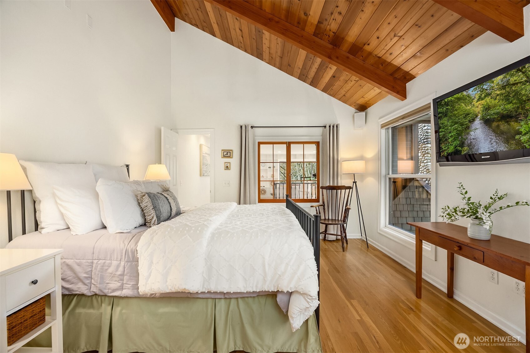 15451 Harvey Road Northeast Bainbridge Island, WA 98110 - Photo 26 of 40