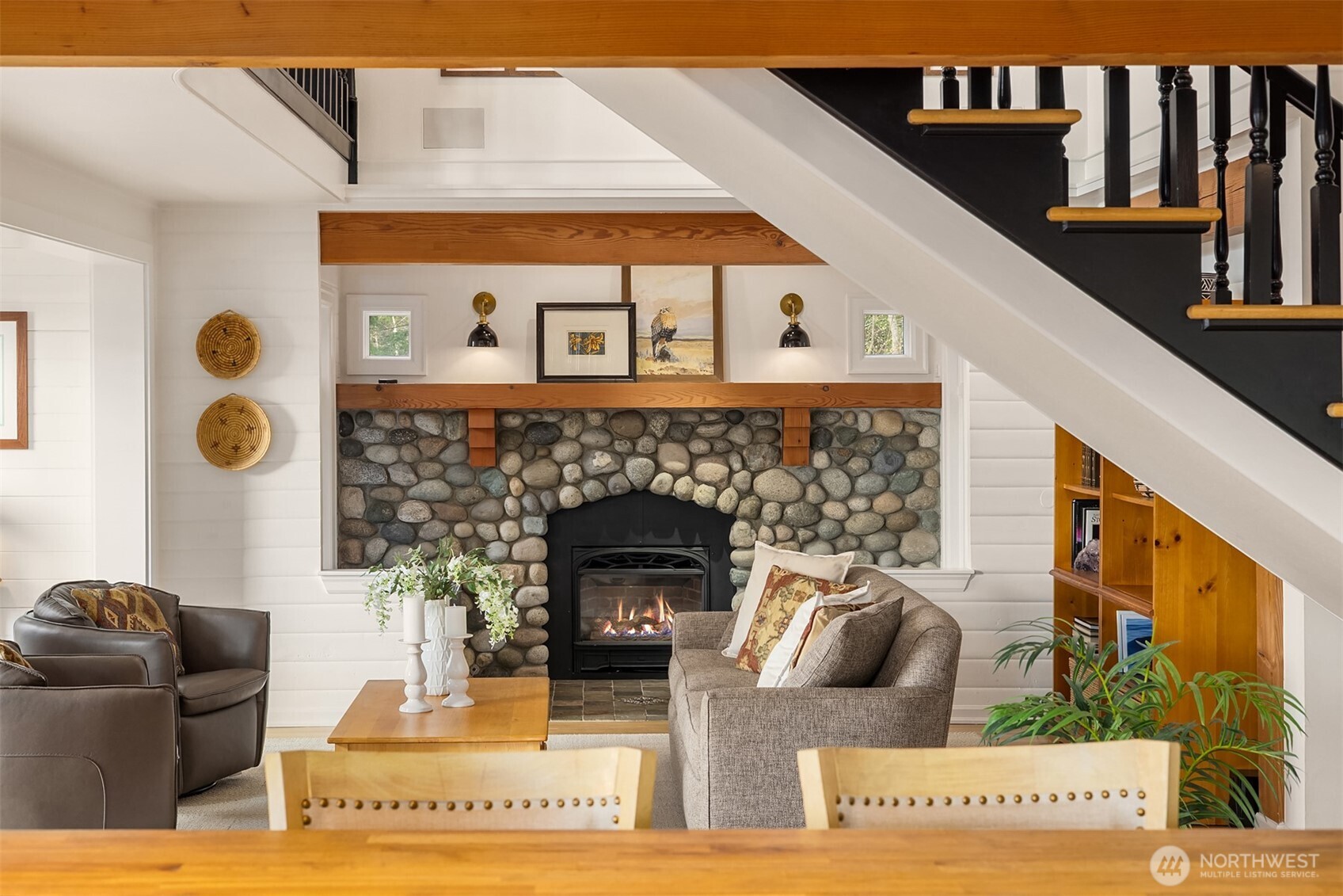 15451 Harvey Road Northeast Bainbridge Island, WA 98110 - Photo 7 of 40