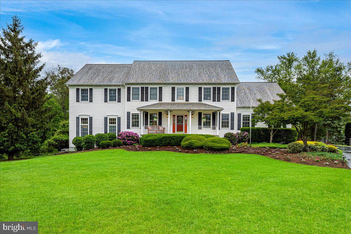 4 Chambers Farm Road Robbinsville, NJ 08691 - Photo 1 of 90 Gallery Image 1
