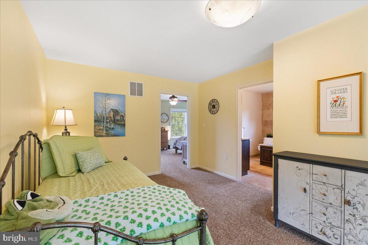 4 Chambers Farm Road Robbinsville, NJ 08691 - Photo 38 of 90 Gallery Image 38