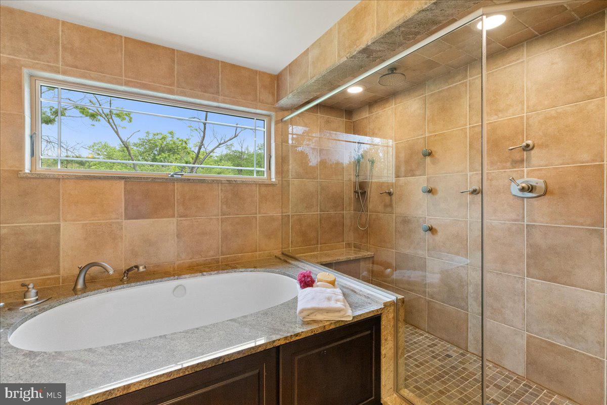 4 Chambers Farm Road Robbinsville, NJ 08691 - Photo 44 of 90 Gallery Image 44
