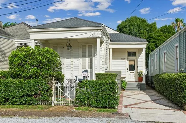 $950,000 | 550 Octavia Street, New Orleans, LA 70115