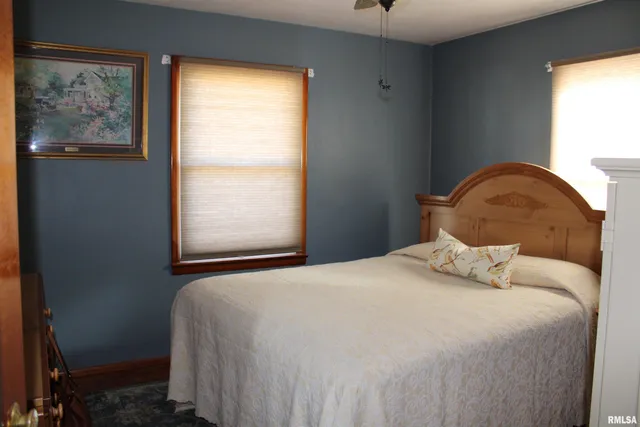 $124,000 | 2639 South Broadway, Salem, IL 62881